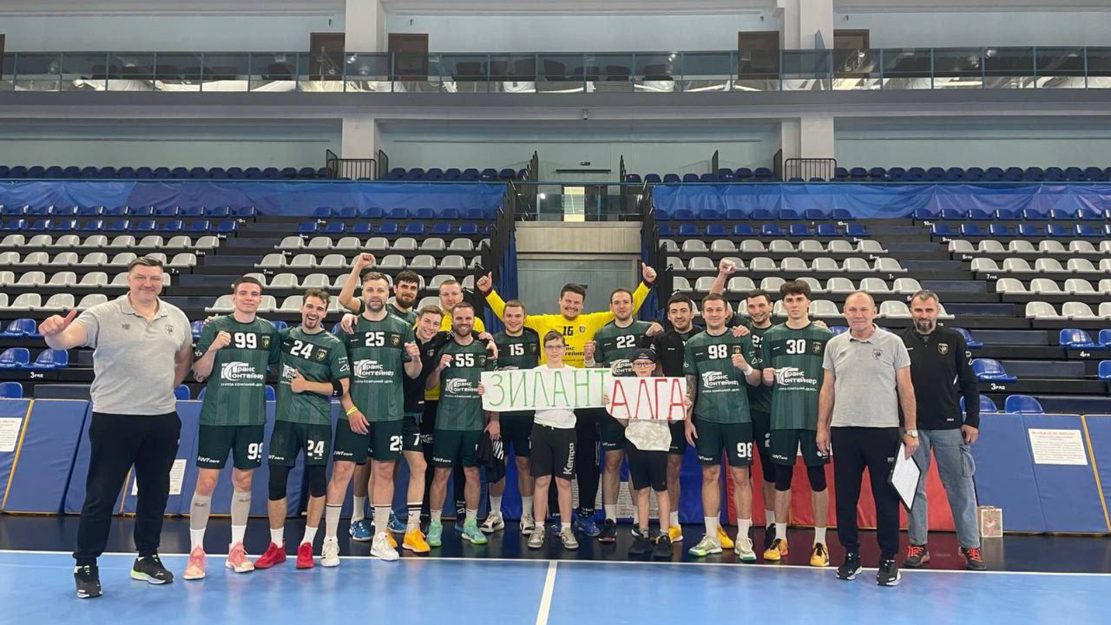 «Ак Барс» дважды обыграл дубль «Чеховских медведей»